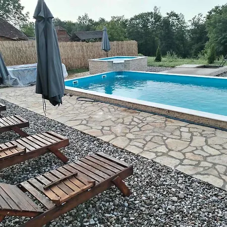 Kuca Na Kraju Sela Holiday home *